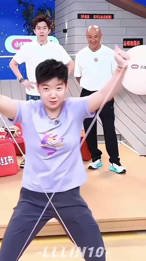 王楚钦孙颖莎等名将罕见同台亮相