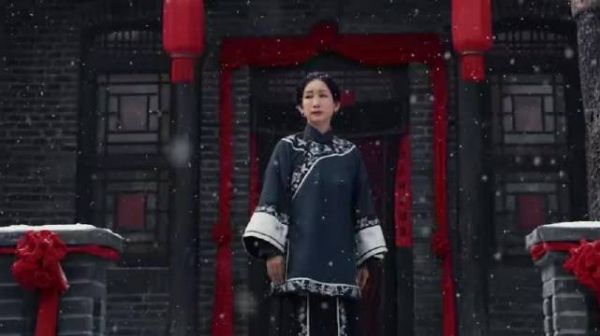 《生万物》呈现父女关系薄如纸片,绣绣坐花轿断绝关系