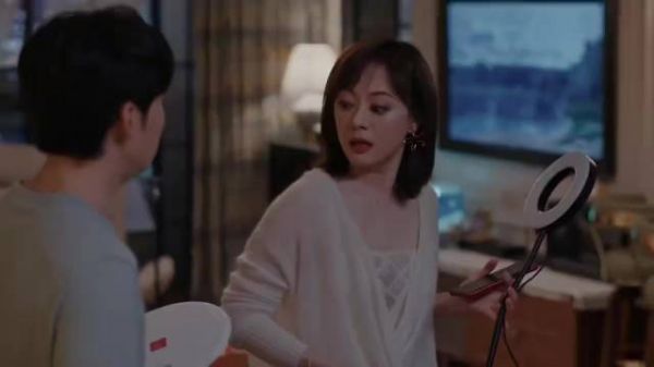 搬家第一晚，房东敲开了我的门！自己吓自己 ～孙俪 董子健