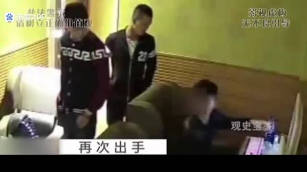02年两个混混因抢劫，毁掉一座二线城市，中国国运也被按下暂停键