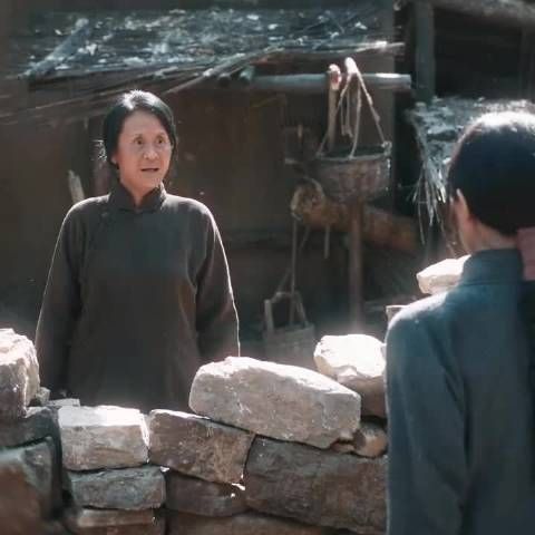 蓝盈莹新剧角色引热议,未嫁铁头避免悲剧