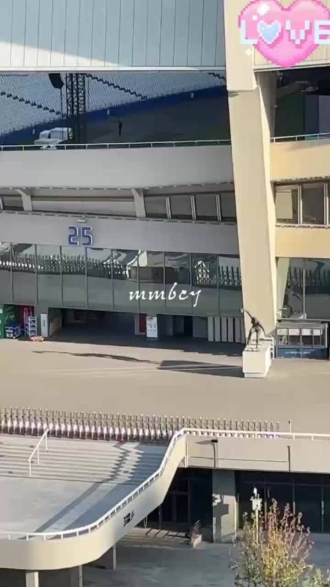 来看看时代少年团《素颜》 如何？