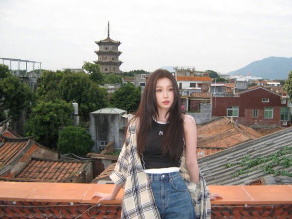 虞书欣女大既视感。
