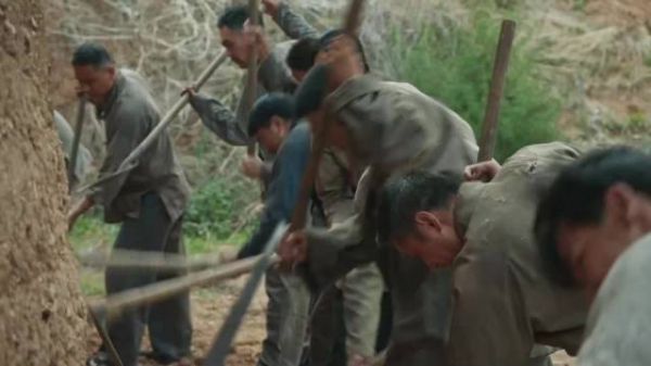 天牛庙村第20集群像爆发,村民团练共抗危机