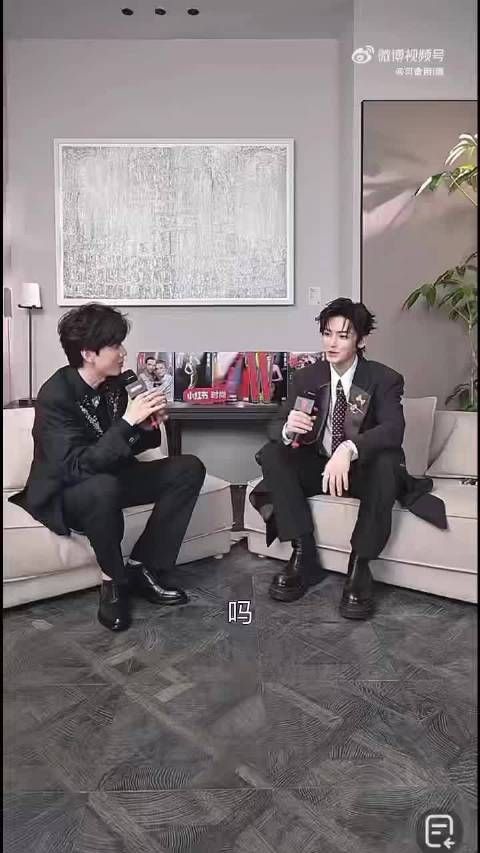 侯明昊颜值如此逆天，还心心念念演飞天猪，可爱得让人无法抗拒！