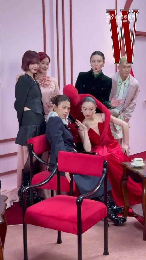 TA们聚在一起,就是一幅画 @宋佳 @刘诗诗 @倪妮V @蔡健雅 @李庚希Teresa