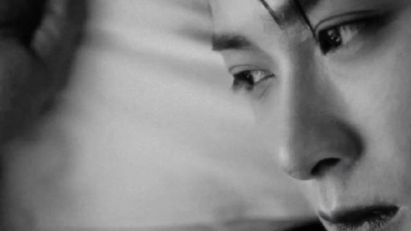 千面之隙，流光溯游，瞬息明灭