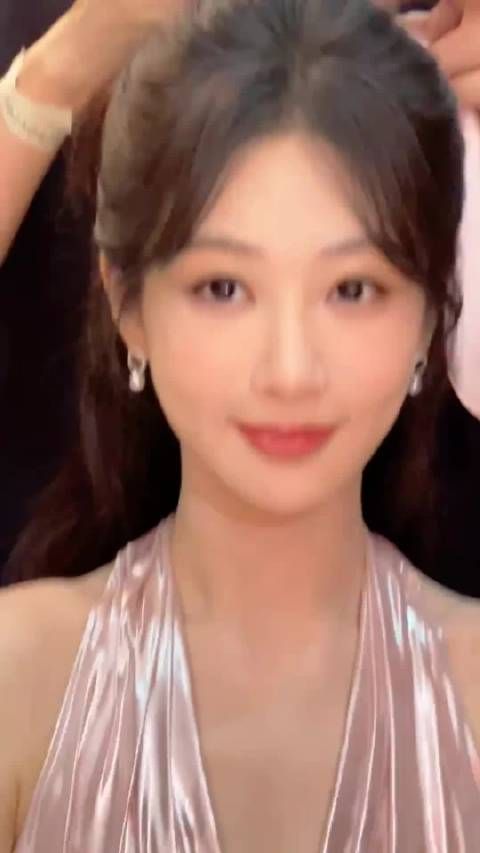 杨紫简直也太可爱了吧，感觉这无关比例也是超级的完美