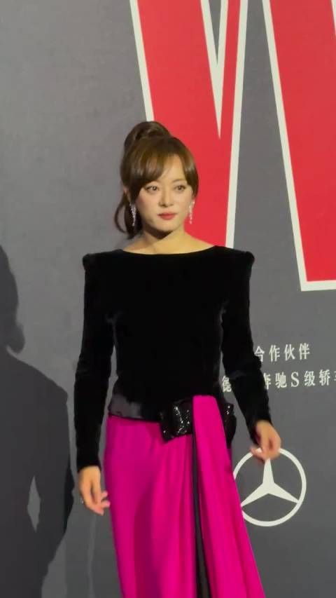 不er 谁给孙俪做的妆造啊，这是假发嘛还我端庄大气娘娘