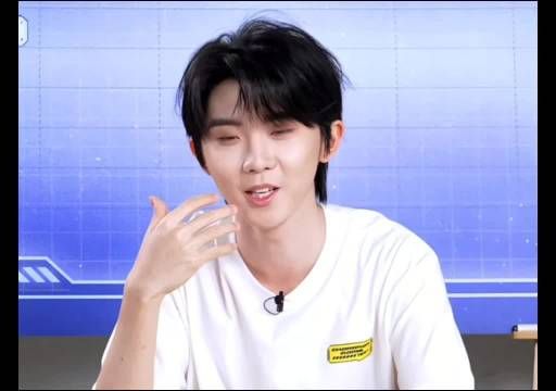 马嘉祺演唱会前必喝妈妈煮的汤