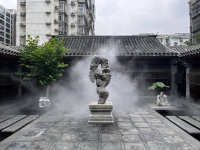 北京二环里，400年古槐树下，俞平伯老宅书房变身艺术空间