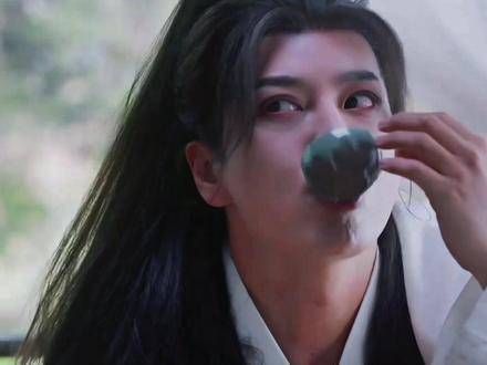 沈璃目睹父亲与师傅吐口水对决