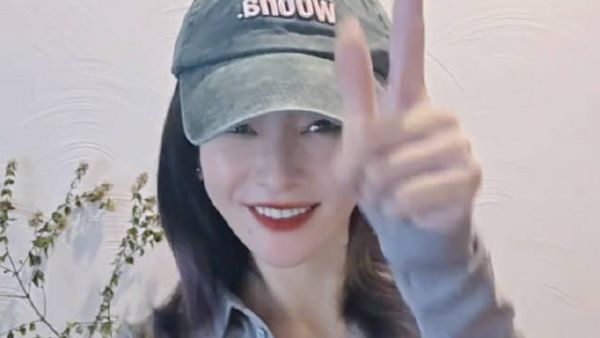 李晟:你现在好冷漠啊~我们晟是小女孩一枚,还是喜欢听别人叫她姐姐的 !