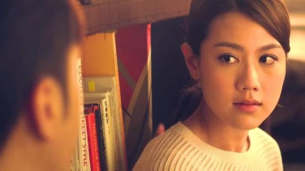 父亲去世，男友背叛，出租屋里的一本日记救了美女
