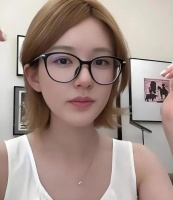 赵露思回应小北脱口秀，一句“寄居蟹”成导火索，全网吵翻啦！