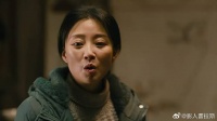 楠楠帮秉坤打水 秉坤却故意呲他，郑娟不理解了！