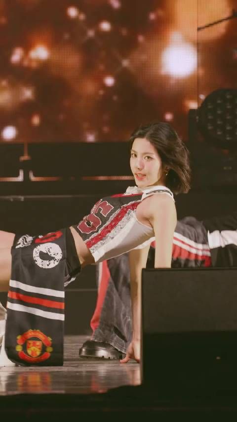 250824 权恩妃 'CRAZY IN LOVE' 直拍 .