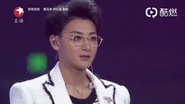黄子韬上线,还是熟悉的配方,还是一样的帅气!
