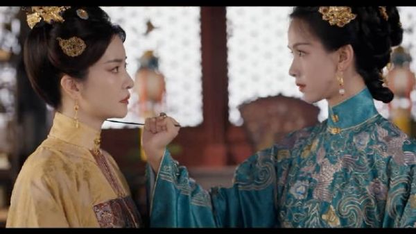 庄寒雁联手苗贵妃为母报仇,雁簪威胁共惩凶手