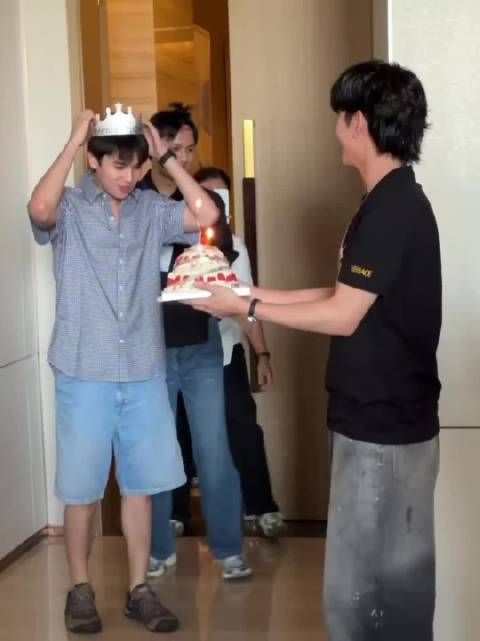 苏州也过了，争取31号把这个月的亲嘴次数干超端蛋糕次数