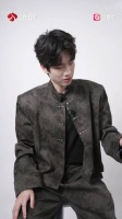 拿上工作证，即刻进入状态 今晚20:20，锁定@江苏卫视