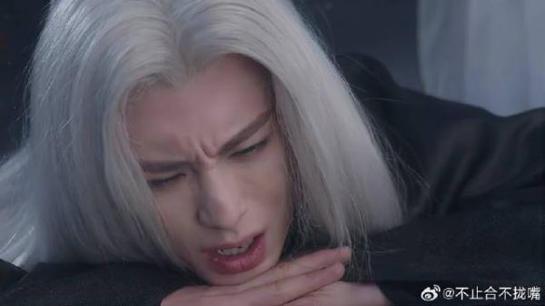 本色出演,东方青苍跟小兰花互换身体,高冷帅哥变萌妹!