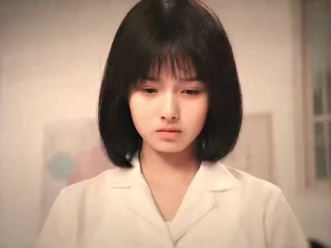 曲桐母亲当众掌掴委屈女儿,面子教育引争议