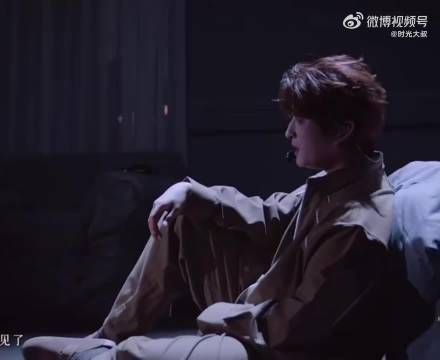 张远献唱披荆斩棘,独特嗓音诠释失恋心碎