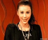 拿婚姻当跳板，和马琳离婚分得千万，张宁益嫁金融学霸原形毕露了