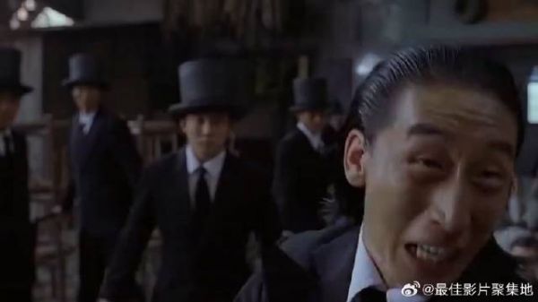 小伙独战斧头帮,大叔被逼出手,太热血了!