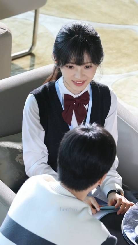 田曦薇胡一天天才女友学姐和学长!