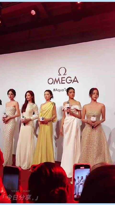 沈月娜扎刘诗诗等六女星红毯争艳