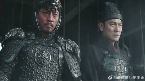 百万饕鬄进攻长城,人类殊死一战,这场面太震撼了