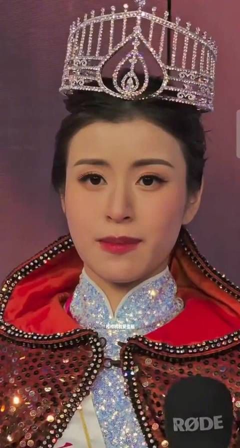 26岁博士陈咏诗夺港姐冠军,160cm刷新最矮纪录