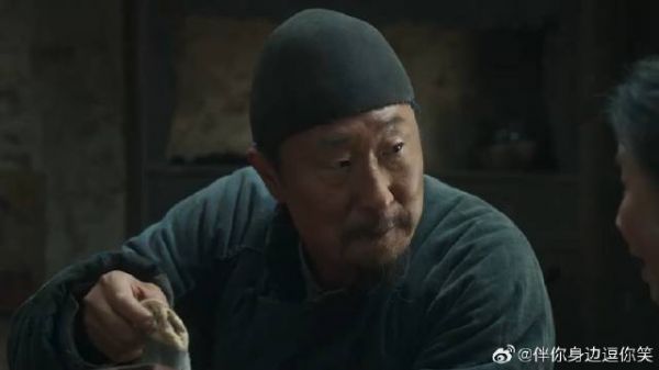 封二听说绣绣被土匪抓 向宁学祥要五千赎金,赶紧回家拿钱想买他家地