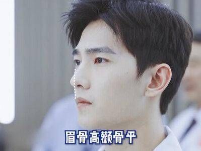 杨洋的颜值确实出众,且试天下 中古装的眉骨造型更是惊艳!颜值 古装美男