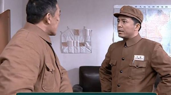 李云龙介绍对象,赵刚嘴上不想要,眼睛却看的入迷 亮剑 李云龙 楚云飞 抗战剧