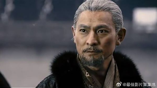 诸葛亮要派兵北伐,赵云自告奋勇,要为蜀国鞠躬尽瘁