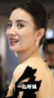 小宋佳终于成为了宋佳！她很美，很具东方女性的美！