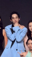 杭州见面会李洙赫状态怎么这样？这正常吗？