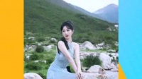杨紫身穿蓝色蕾丝挂脖裙搭配盘发温婉优雅 粉丝直呼“美哭了”～ #杨紫