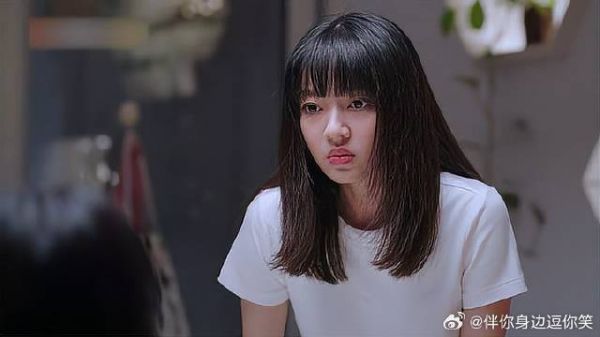 美女一事无成,却把气撒闺蜜身上,闺蜜太冤了