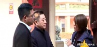 他是央视金牌主持人，57岁才结婚，娶北师大教授，气质高贵还漂亮