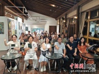 江非诗集《大地为万物彻夜生长》广州首发