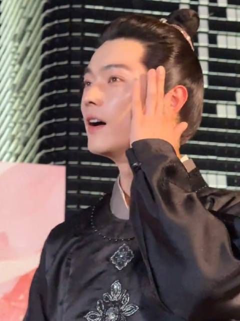 许凯这部剧《一瓯春》也快要播了吧！女主是周也