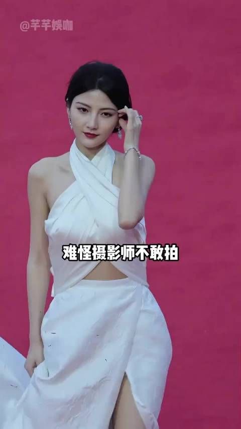 为何萧敬腾下半身让摄影师避之不及?