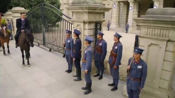 决战江桥:敌人讽刺马占山,马占山损人不带脏字,敌人脸色大变