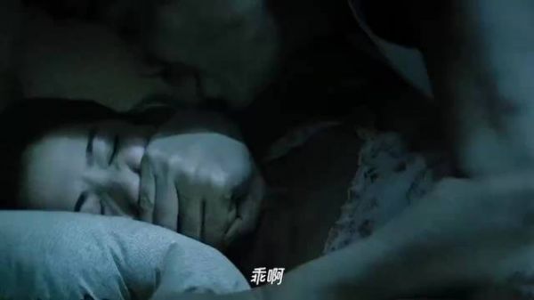 毫不避讳的港片,将底层女人的不易彻底扒开,真实又残忍
