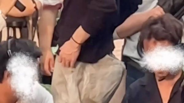 张翅很抱歉以这样的方式认识你