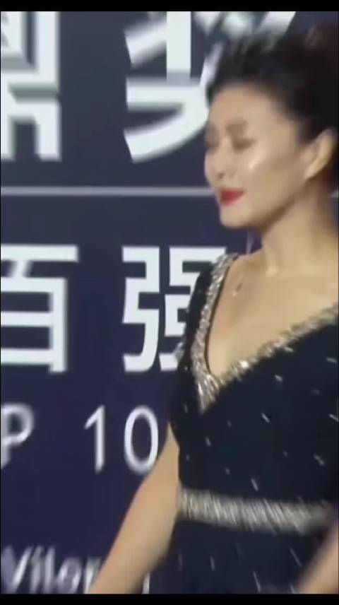 苦追陆毅未果？嫁豪门16年，如今50岁的田海蓉依然韵味十足！